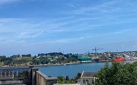 Apartamentos Buenos Aires,en el centro de Ribadeo con vistas a la ría